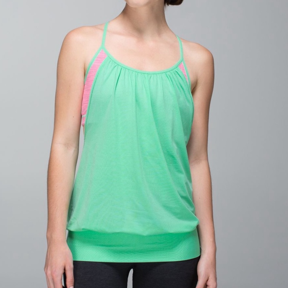 Lululemon No Limits Tank
Opal / Wee Are From Space Neon Pink Opal